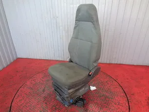 20591486 VOLVO Сиденье правое