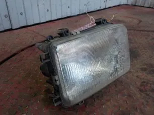 1293361 DAF Фара правая