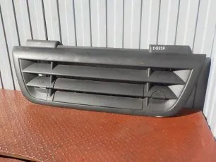 1375876 DAF Решетка радиатора
