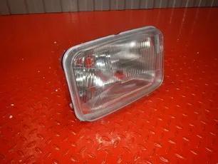 ME3981594 MEGATRUCK Фара