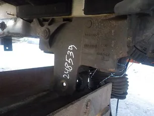 9428905883 MERCEDES Кронштейн кабины передний