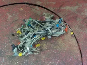 5001851646 RENAULT Электропроводка кабины