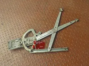 7250102 MERCEDES Стеклоподъемник правый