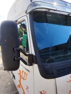 3175906 VOLVO Накладка лобового стекла