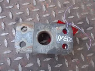 504027321 IVECO Кронштейн буксировочного крюка