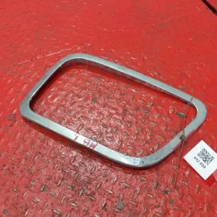 9438260259 MERCEDES Рамка фары левая
