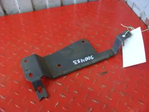 21621764 VOLVO Кронштейн крана уровня пола