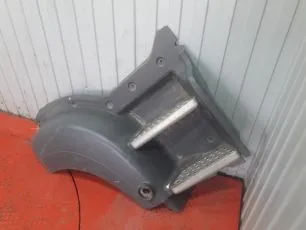 81615100762 MAN Корпус подножки верхний правый