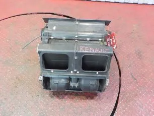 5001845979 RENAULT Корпус отопителя