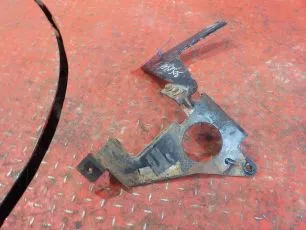9406601714 MERCEDES Кронштейн подножки верхней правой