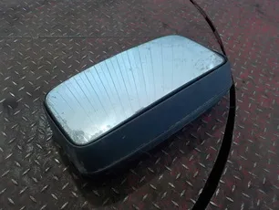 81637306483 MAN Зеркало правое