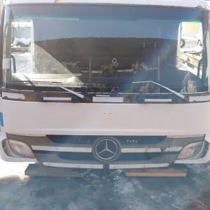9738840474 MERCEDES Решетка стеклоочистителя