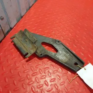 9416660326 MERCEDES Кронштейн бампера правый