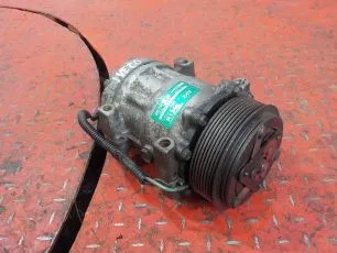 4894306 IVECO Компрессор кондиционера
