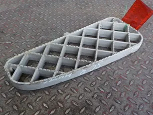 1390076 SCANIA Ступень подножки