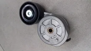 T09626001 TOPCOVER Натяжитель ремня