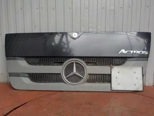 9437500109 MERCEDES Капот