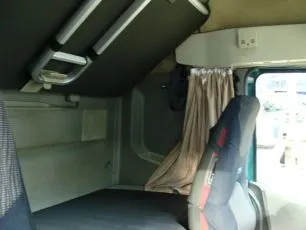82859687 VOLVO Штора