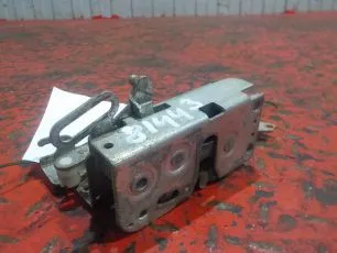 20588326 VOLVO Замок двери правой