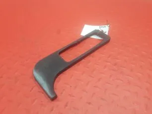 7420781811 RENAULT Накладка зеркала правого