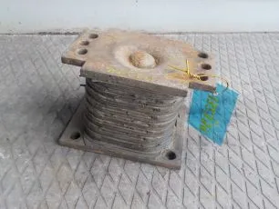 20390836 VOLVO Отбойник рессоры