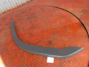 3175934 VOLVO Накладка крыла правая