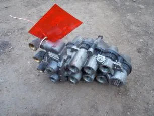 5010525808 RENAULT Кран 4-х контурный