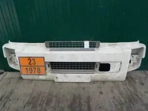 20961643 VOLVO Бампер передний