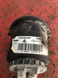 504181096 IVECO Фара противотуманная