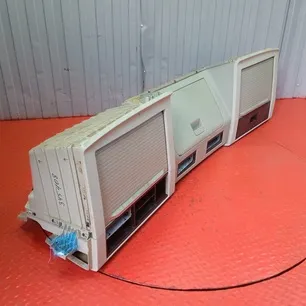 82857970 VOLVO Бардачок