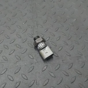 1539932 MERCEDES Датчик давления масла