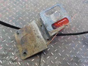 5010571485 RENAULT Кронштейн усилителя бампера правый