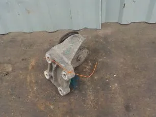 9402400617 MERCEDES Подушка двигателя