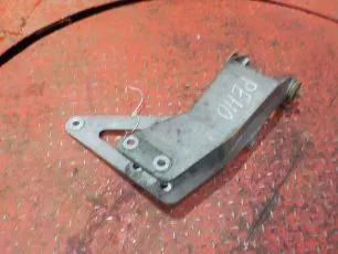 5010483018 RENAULT Кронштейн кабины задний