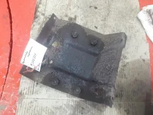 41218593 IVECO Кронштейн подножки