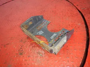 3985106 VOLVO Кронштейн подвесного подшипника