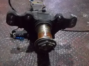 9753320401 MERCEDES Кулак поворотный
