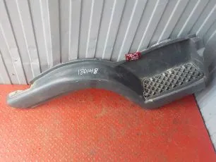 504165254 IVECO Корпус подножки верхний правый