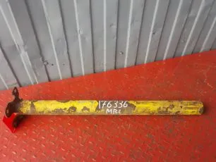 9445200433 MERCEDES Кронштейн крыла заднего