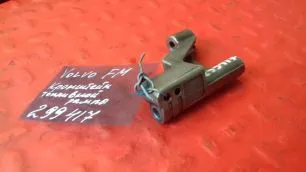 21743254 VOLVO Кронштейн топливной рампы