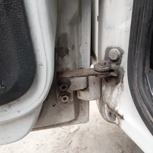 9737201416 MERCEDES Ограничитель двери