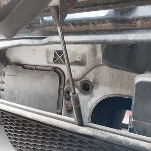 9881501 MERCEDES Амортизатор капота