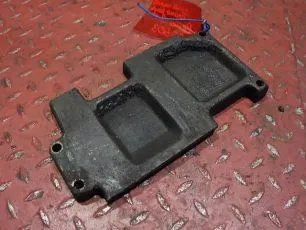 5000670658 RENAULT Крышка головки блока