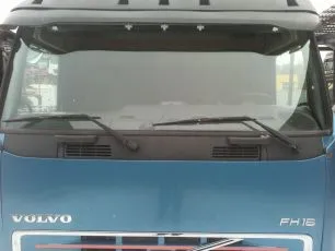 3176602 VOLVO Стекло лобовое