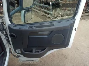 21340032 VOLVO Обшивка двери