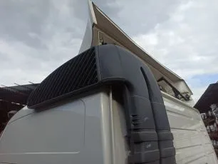 Спойлер кабины комплект VOLVO