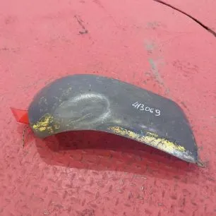 20711861 VOLVO Угол бампера правый