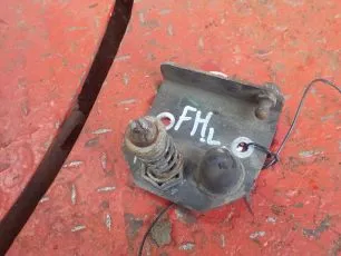 3176432 VOLVO Ответная часть замка капота