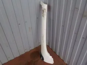 81624100116 MAN Накладка стойки