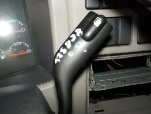 25564749 VOLVO Переключатель подрулевой стеклоочистителя